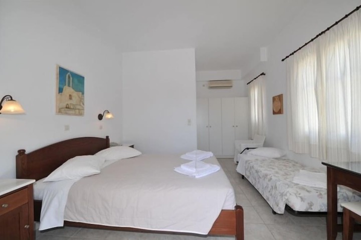 Room 5 of 28