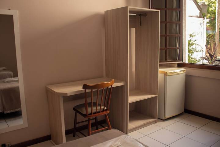 Room 18 of 206