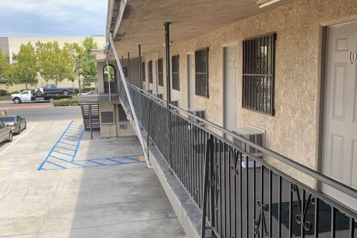 Image of Hi Rise Motel