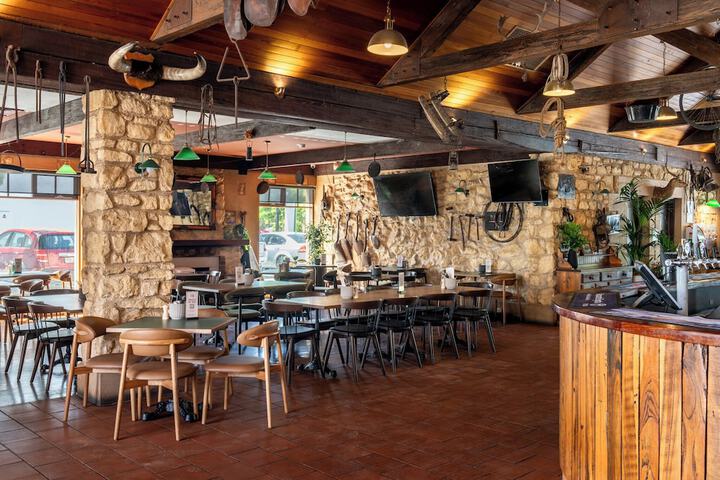 Dining Photos
