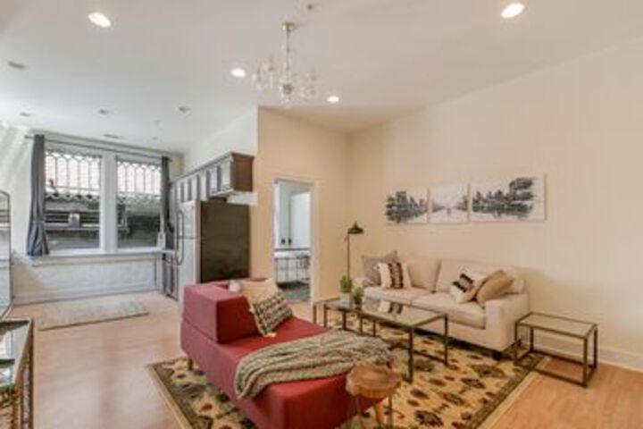 Image of Chic 2BR in Arts / Warehouse District by Sonder