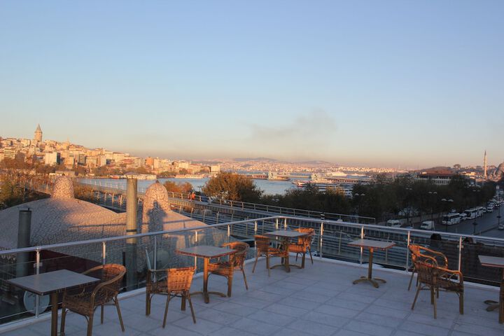 Terrace/Patio 14 of 15
