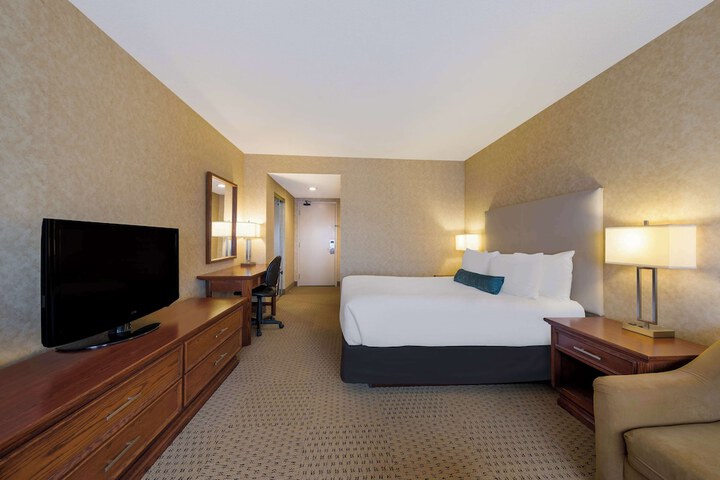 Room 12 of 56