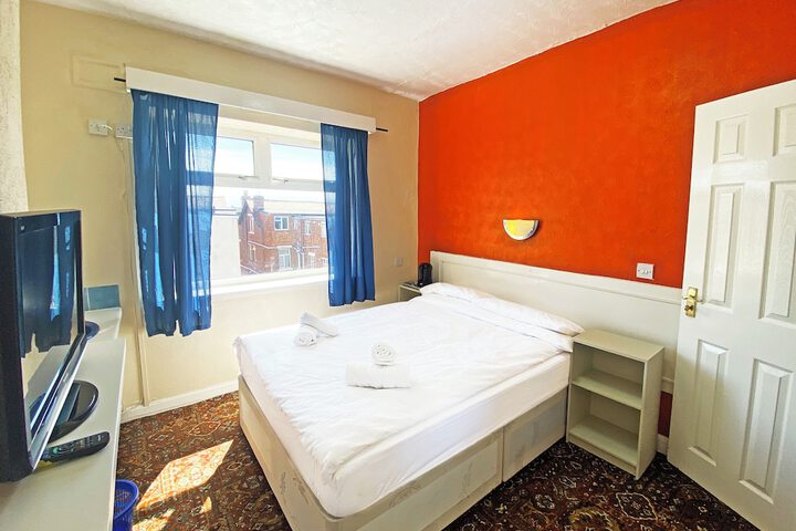Room 14 of 41