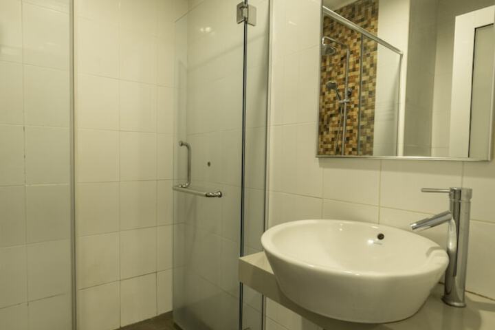 Room 16 of 23