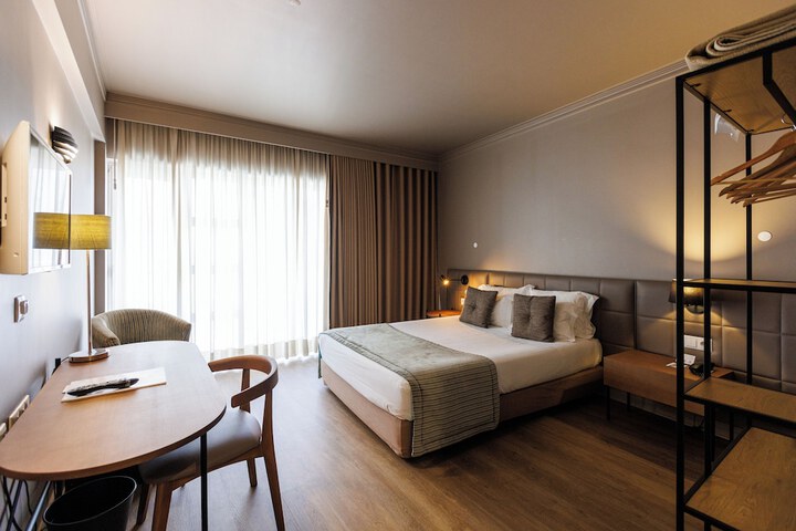 Room 40 of 89