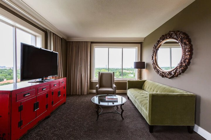 Room 12 of 36