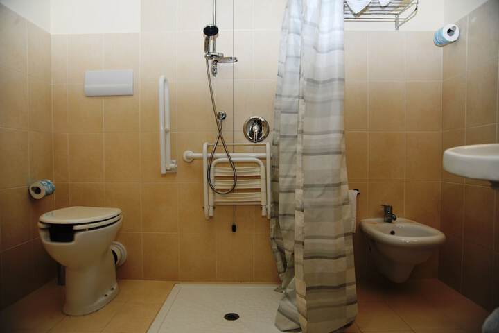 Clean Restrooms