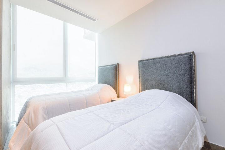 Room 45 of 224