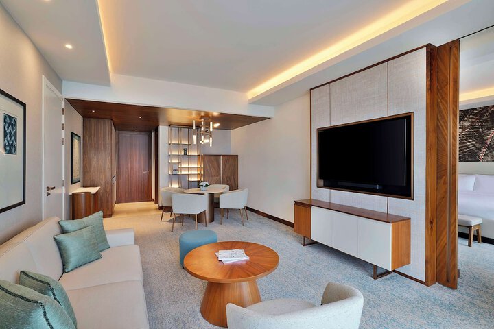 Room 30 of 133