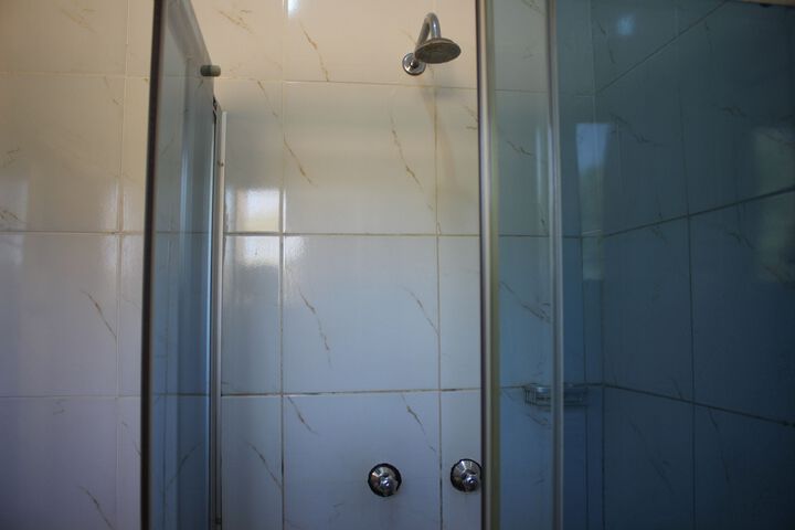 Room 15 of 60