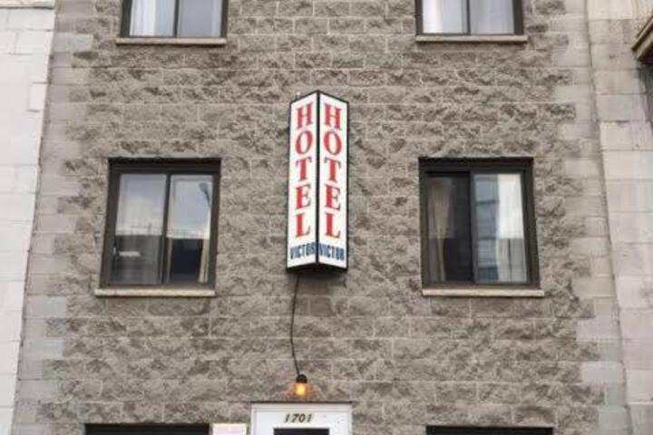 Hotel Victor