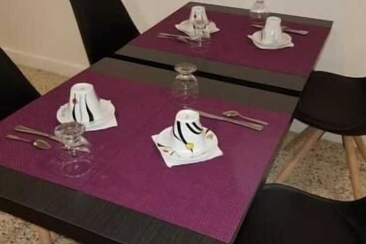 Dining 32 of 51
