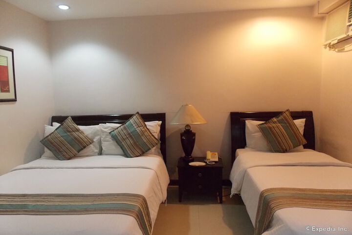 Room 12 of 42