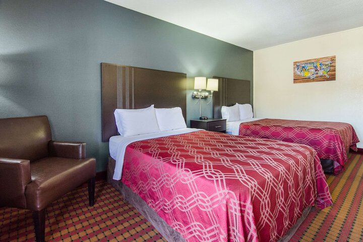 2 Double Beds (2 of 11)