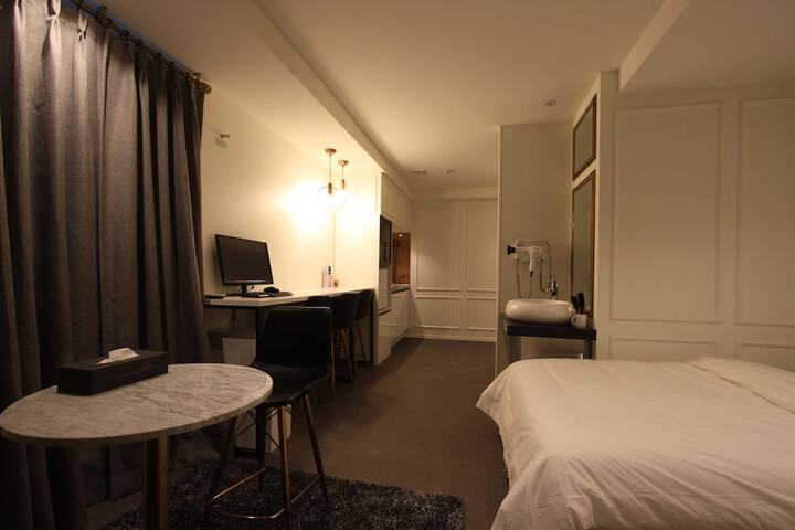 Room 20 of 43