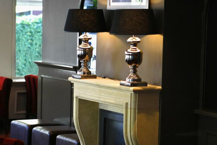 Entrance & Lobby