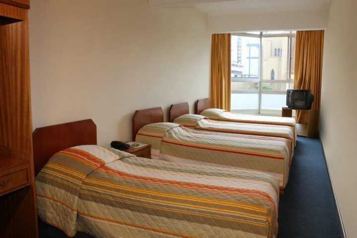 Room 8 of 31