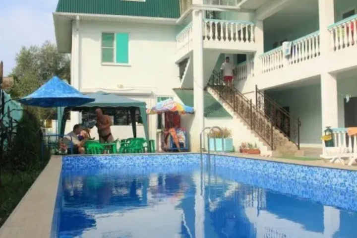 Pool 8 of 9