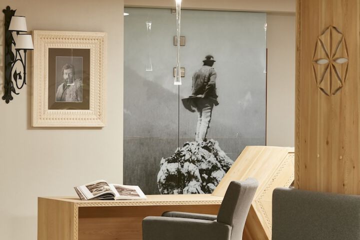 Hotel Interior 6 of 72