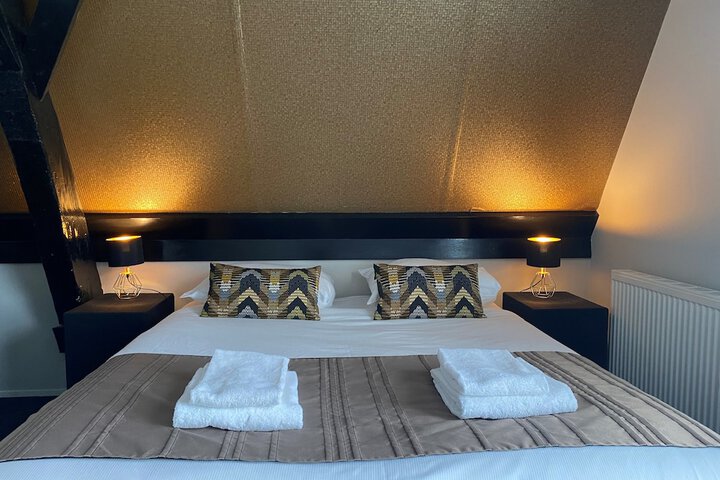 Room 22 of 49