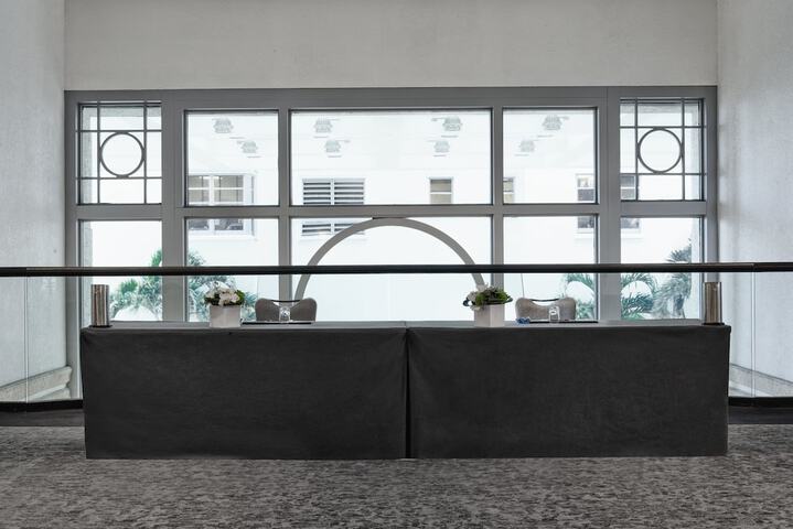 Meeting facility