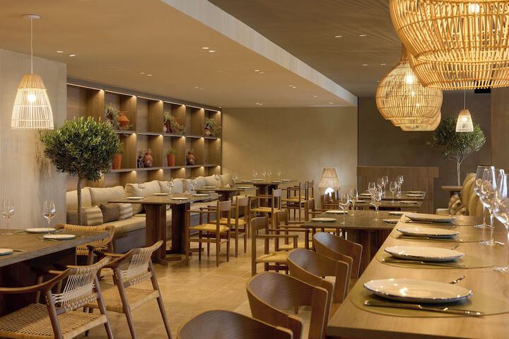 Dining 90 of 219
