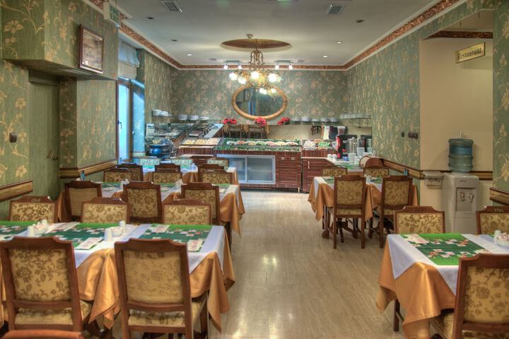Dining 67 of 97