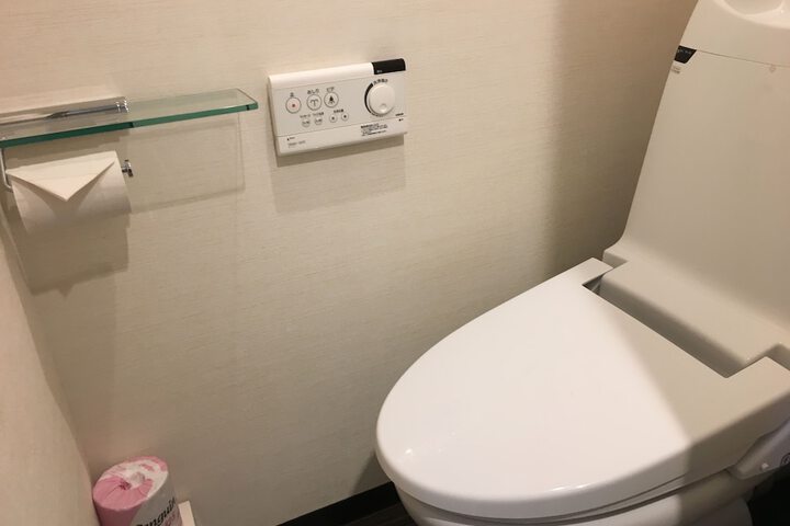 Room 28 of 52