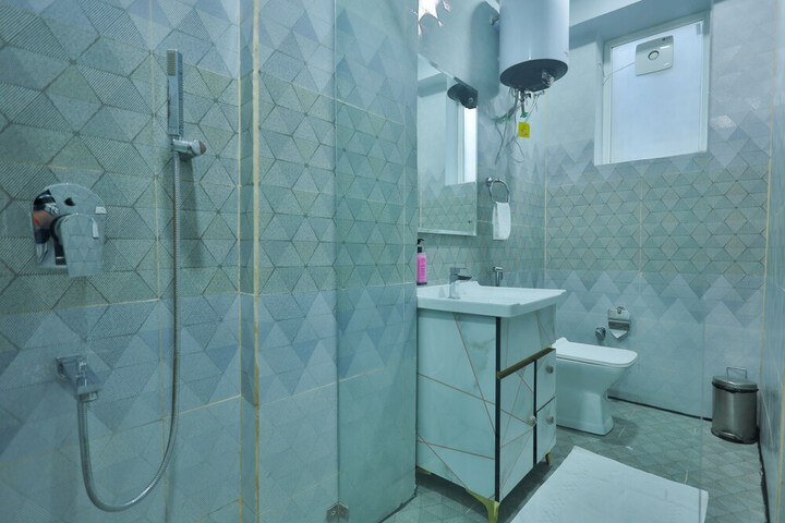 Room 15 of 21