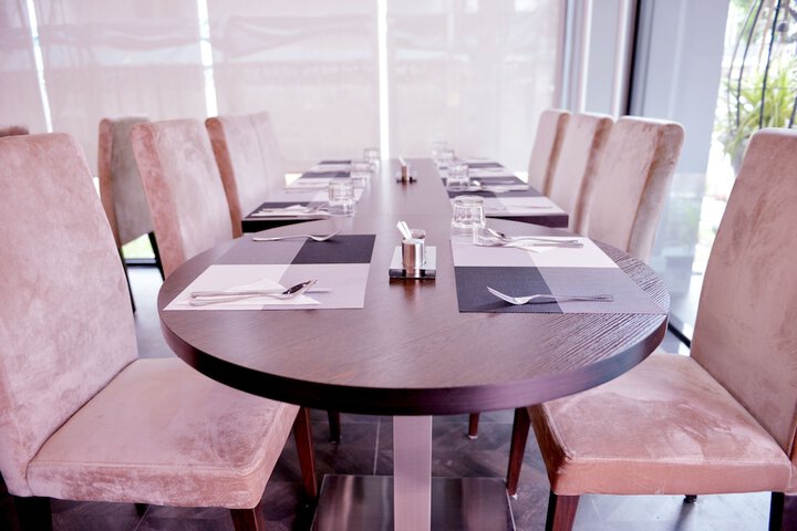 Dining 65 of 90