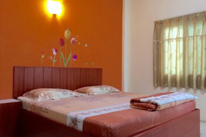 Room 7 of 13