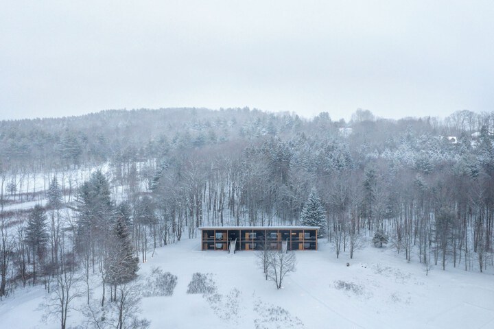 Hotel 74 of 79