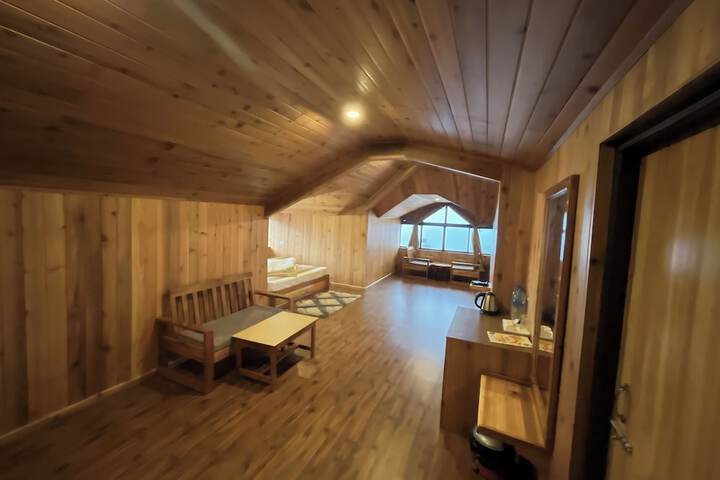 Room 15 of 39