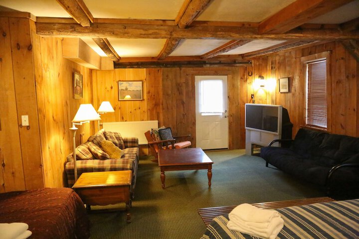 Room 32 of 165