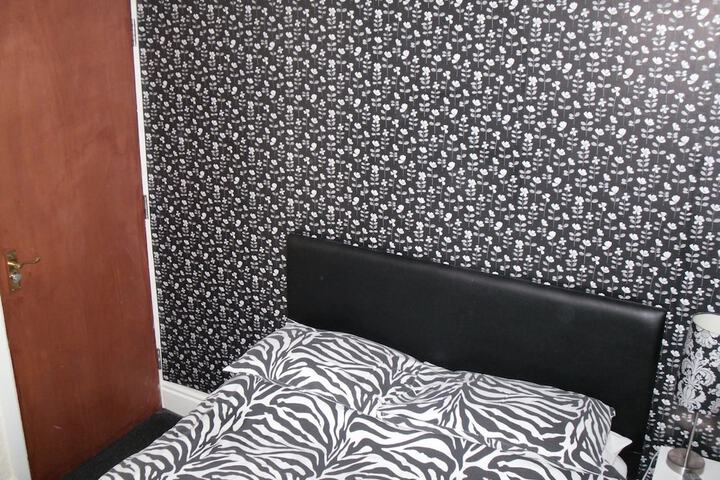 Room 18 of 87