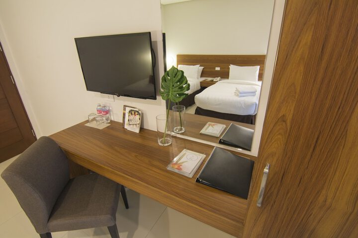 Room 14 of 30