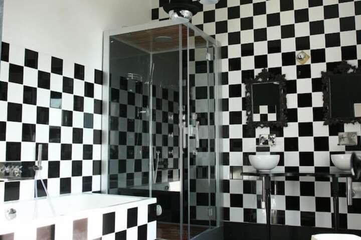 Room 22 of 39
