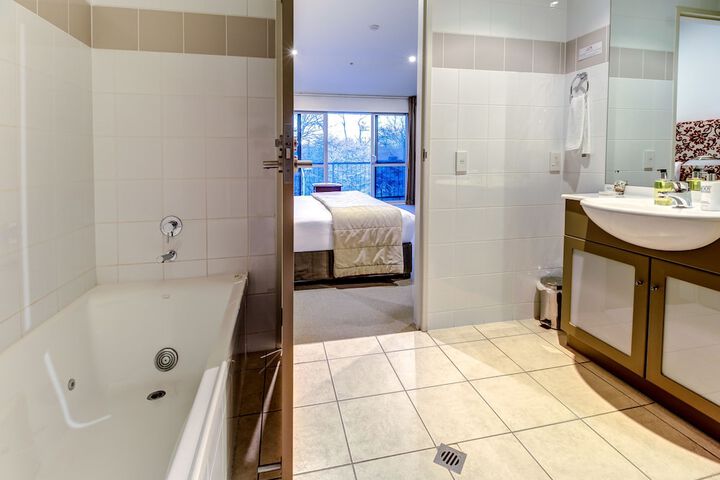 Room 20 of 40