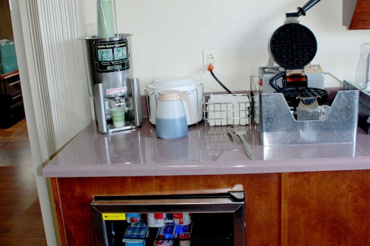 Breakfast/Coffee Service 43 of 45