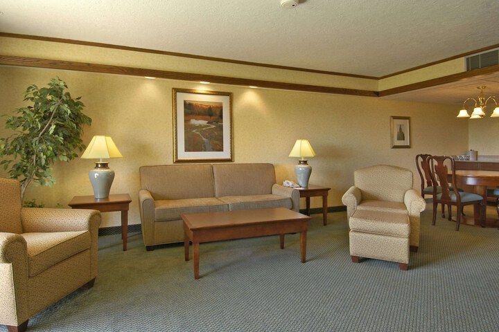 Room 5 of 63