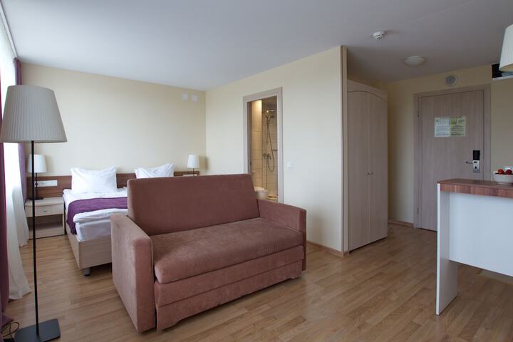 Room 9 of 71