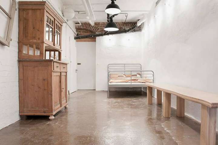 Room 2 of 21