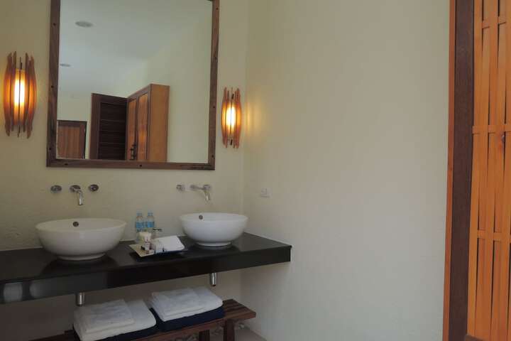 Room 30 of 51