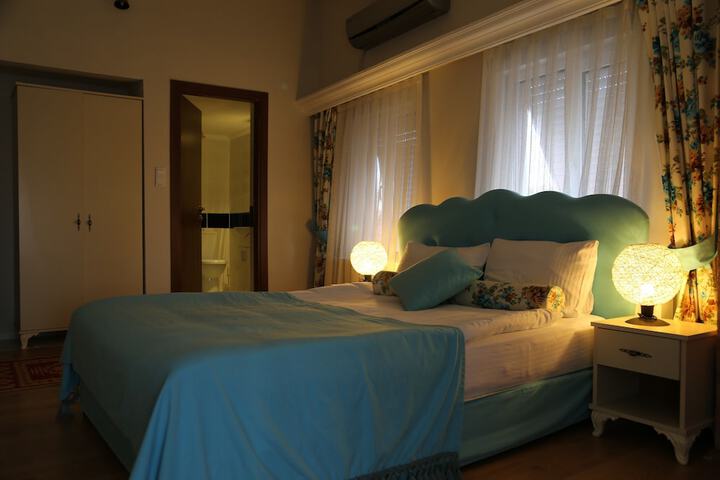 Room 5 of 47
