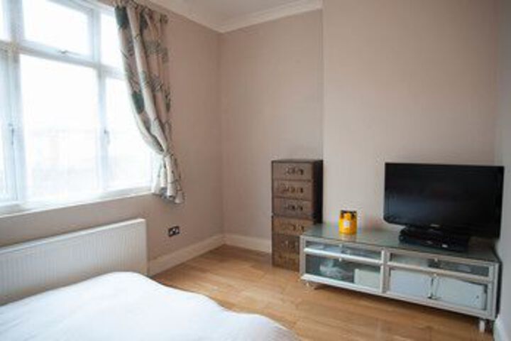 Room 20 of 29