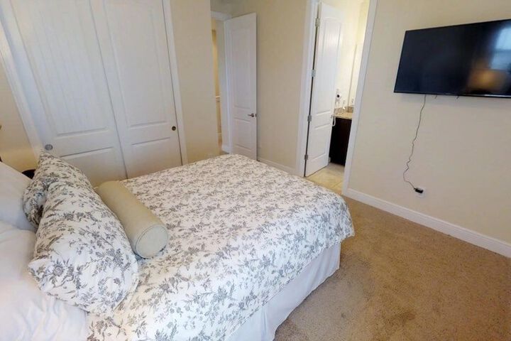 Room 21 of 48
