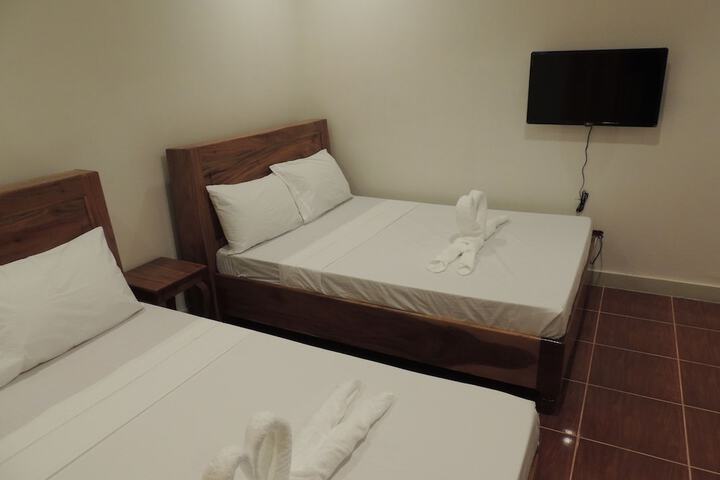 Room 5 of 26