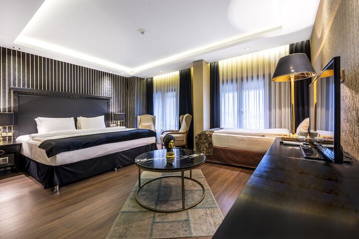 Room 16 of 72