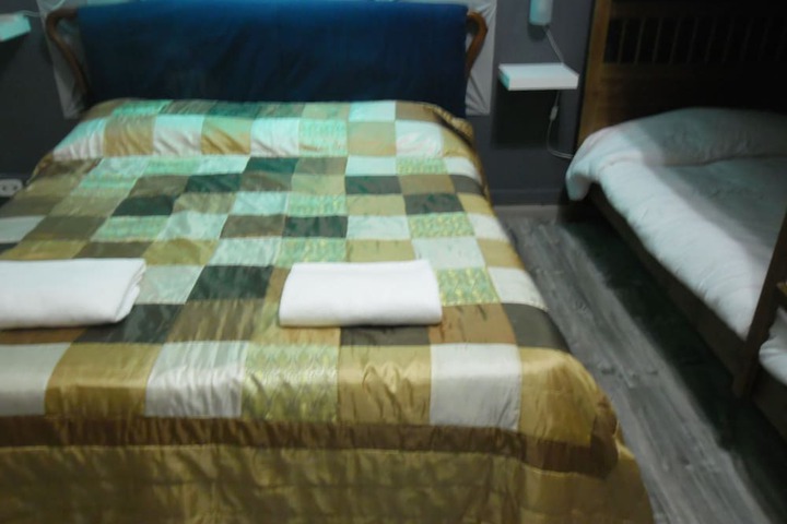 Room 12 of 37